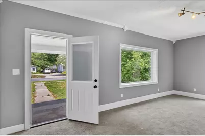 736 W Green Street, Hastings, MI 49058 - Photo 5