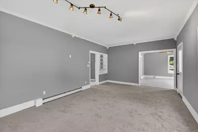736 W Green Street, Hastings, MI 49058 - Photo 9