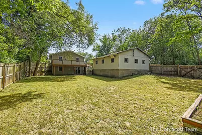 2911 5 Mile Road NE, Grand Rapids, MI 49525 - Photo 29