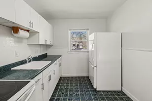 20450 Lancaster St, Harper Woods, MI 48225 - Photo 17