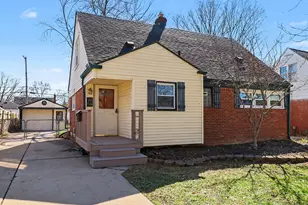 20450 Lancaster St, Harper Woods, MI 48225 - Photo 3