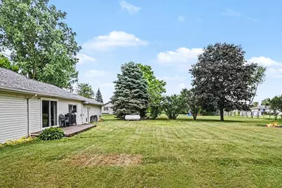 11332 Crestview Drive E, Cement City, MI 49233 - Photo 25