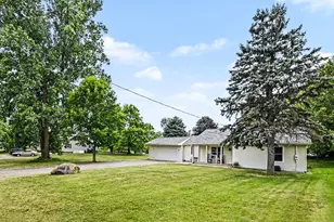 11332 Crestview Dr E, Cement City, MI 49233 - Photo 19