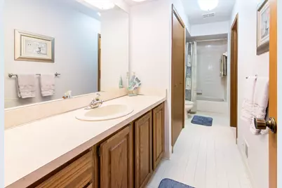 37648 N Laurel Park Drive #63, Livonia, MI 48152 - Photo 29