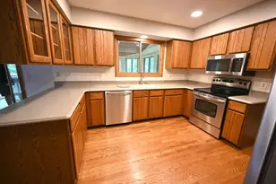 11343 Cloverlawn Dr, Brighton, MI 48114 - Photo 7