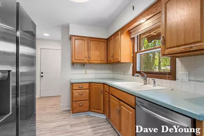 801 N 144th Avenue, Holland, MI 49424 - Photo 13