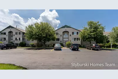 5877 Crosswinds Drive #31, Norton Shores, MI 49444 - Photo 3