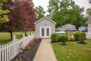 6550 N Shore Dr, Clark Lake, MI 49234 - Photo 43
