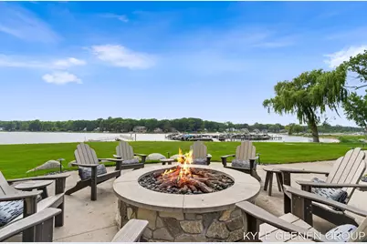 694 Bayshore Drive, Holland, MI 49424 - Photo 3