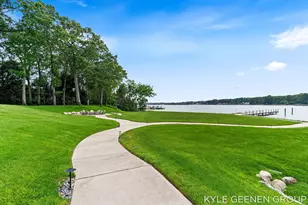 694 Bayshore Dr, Holland, MI 49424 - Photo 51