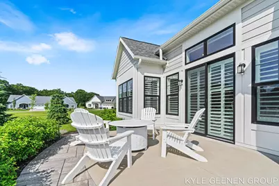 694 Bayshore Drive, Holland, MI 49424 - Photo 9