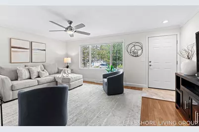 512 Orchard Avenue, Grand Haven, MI 49417 - Photo 5