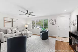 512 Orchard Ave, Grand Haven, MI 49417 - Photo 5