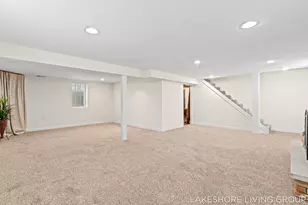 512 Orchard Ave, Grand Haven, MI 49417 - Photo 25