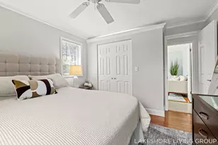 512 Orchard Ave, Grand Haven, MI 49417 - Photo 21
