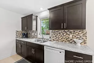 512 Orchard Ave, Grand Haven, MI 49417 - Photo 11