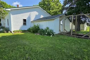 14675 W Hanses Rd, Westphalia, MI 48894 - Photo 7