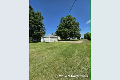 14675 W Hanses Road, Westphalia, MI 48894 - Photo 11