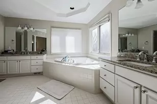 22646 Autumn Park Blvd, Novi, MI 48374 - Photo 29