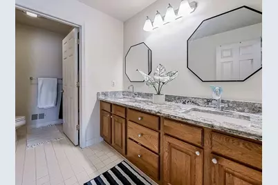 22646 Autumn Park Boulevard, Novi, MI 48374 - Photo 37