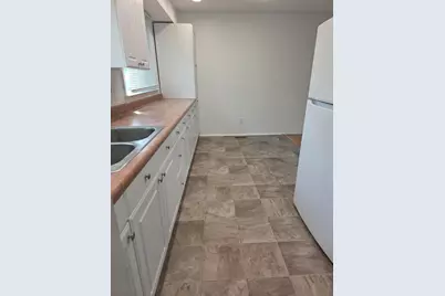 1060 Commonwealth Avenue, Ypsilanti, MI 48198 - Photo 3