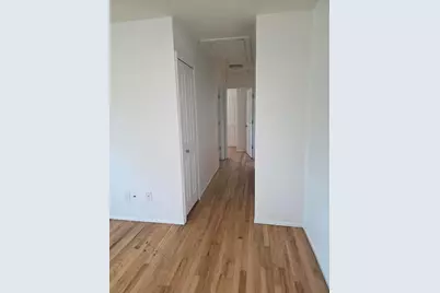 1060 Commonwealth Avenue, Ypsilanti, MI 48198 - Photo 5