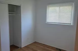 1060 Commonwealth Ave, Ypsilanti, MI 48198 - Photo 7