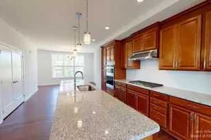 2704 S Spurway Dr, Ann Arbor, MI 48105 - Photo 7