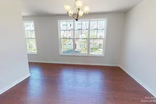 2704 S Spurway Dr, Ann Arbor, MI 48105 - Photo 11