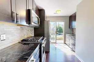 1908 Lindsay Ln, Ann Arbor, MI 48104 - Photo 11