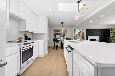 18910 Devonshire Street, Beverly Hills, MI 48025 - Photo 17