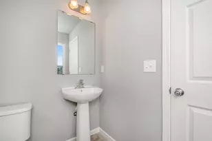 4883 Knollwood Dr, Saint Joseph, MI 49085 - Photo 13