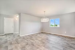 4883 Knollwood Dr, Saint Joseph, MI 49085 - Photo 9