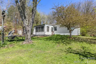 956 Prairie Creek Road, Ionia, MI 48846 - Photo 9