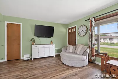 3923 Jupiter Avenue NE, Grand Rapids, MI 49525 - Photo 7