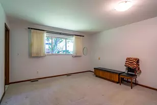 5097 Collington Dr, Troy, MI 48098 - Photo 35