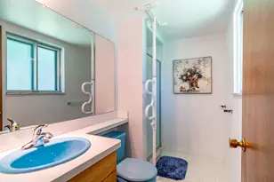 5097 Collington Dr, Troy, MI 48098 - Photo 43