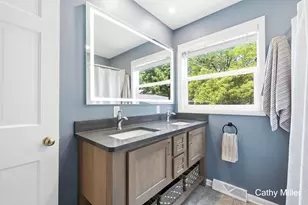 2223 Rosewood Ave SE, Grand Rapids, MI 49506 - Photo 25