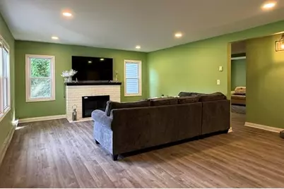 16002 Lakeside Road, Union Pier, MI 49129 - Photo 13