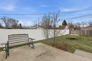 11920 Cavell St, Livonia, MI 48150 - Photo 35