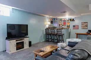 1012 Calvary Ave NW, Grand Rapids, MI 49504 - Photo 25