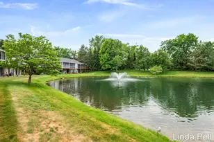 179 Laurelwood Ct SW, Grand Rapids, MI 49548 - Photo 29