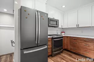 179 Laurelwood Ct SW, Grand Rapids, MI 49548 - Photo 5
