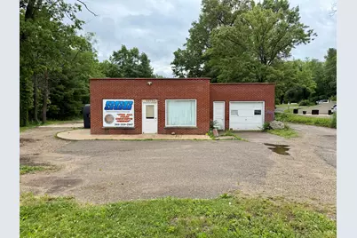 2275 W Columbia Avenue, Battle Creek, MI 49015 - Photo 1