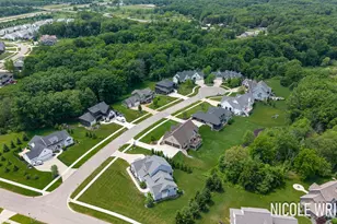 600 Stonehill Ct, Grandville, MI 49418 - Photo 71