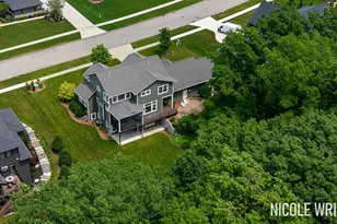 600 Stonehill Ct, Grandville, MI 49418 - Photo 7