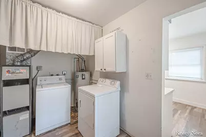 4329 Laura Street NW, Comstock Park, MI 49321 - Photo 7