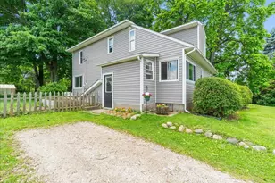 975 Elliott Rd, Fowlerville, MI 48836 - Photo 5