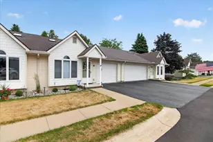 729 Clark St, Tecumseh, MI 49286 - Photo 1