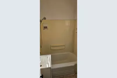 1111 E Stockbridge Avenue, Kalamazoo, MI 49001 - Photo 7